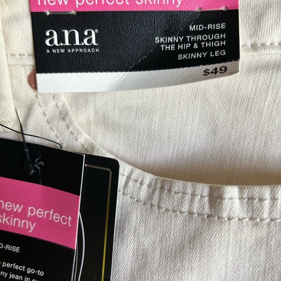 A.N.A Mid Rise Skinny Leg Jeans - Size 10 - Picture 3 of 4